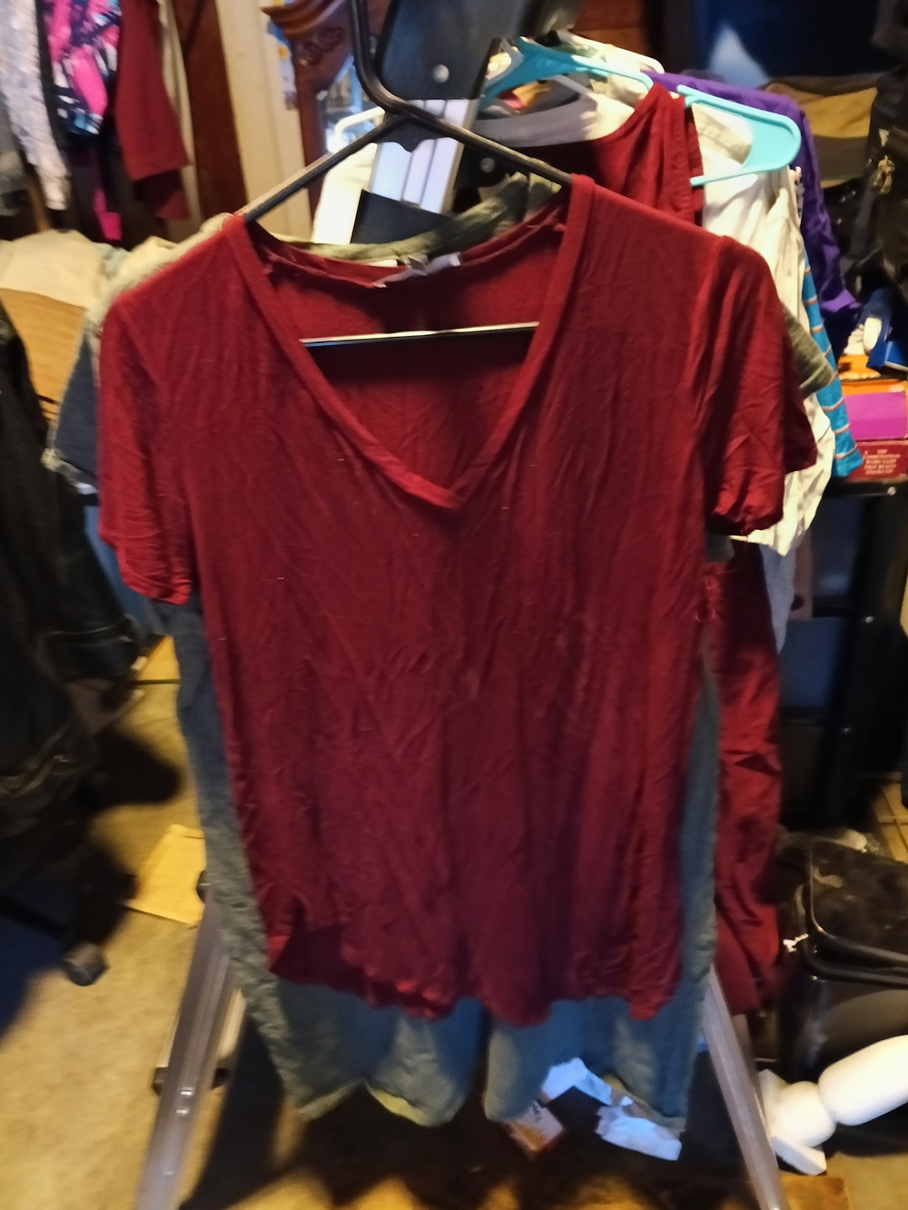 Classic V-Neck Short Sleeve Tee in Burgundy